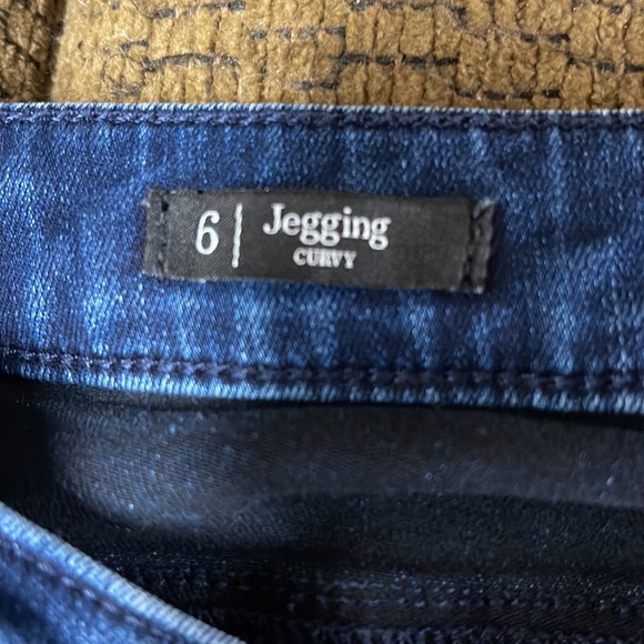 Talbots Curvy Dark Wash Denim Jegging Size 6 - Picture 10 of 10